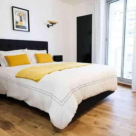 Le Joyau Des Parcs Classe 4 Etoiles Appartement Central Au Calme Avec Terrasse Vichy Exterior foto